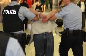Bundespolizeidirektion Flughafen Frankfurt am Main: BPOLD FRA: Sexuelle Belästigung im ICE - Bundespolizei fasst flüchtenden Straftäter