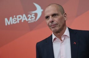 DiEM25: Yanis Varoufakis to meet President López Obrador today on official visit to Mexico