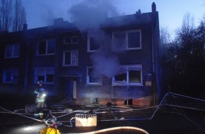 Feuerwehr Bottrop: FW-BOT: Brand in leerstehendem Gebäude