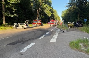 Brand- und Katastrophenschutz der Stadt Speyer: FW Speyer: +++ Frontalzusammensto&szlig; Iggelheimer Stra&szlig;e +++ Drei Verletzte +++ Stra&szlig;e voll gesperrt +++ Umfahren Sie den Bereich +++