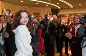 ZDF: Die dunkle Seite der Legende /  ZDF-Free-TV-Premiere "Linda Lovelace - Pornostar" mit Amanda Seyfried (FOTO)