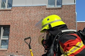 Kreisfeuerwehrverband Segeberg: FW-SE: Dachstuhlbrand in Kaltenkirchen