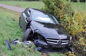 Polizeidirektion Kaiserslautern: POL-PDKL: Fahrer bleibt bei Unfall unverletzt