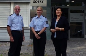 Kreispolizeibehörde Soest: POL-SO: Neue Leiterin der Pressestelle der Polizei Soest- Diana Kettelhake ist die Nachfolgerin von Holger Rehbock