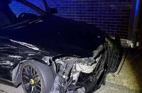 Polizei Hagen: POL-HA: Mercedes-Fahrer f&auml;hrt M&auml;nner auf Tankstellengel&auml;nde an und wird auf Flucht von Polizei gestellt
