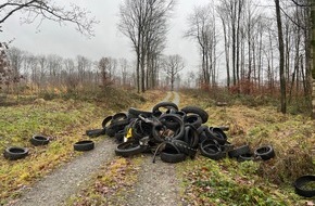 Polizeiinspektion Hameln-Pyrmont/Holzminden: POL-HM: Altreifen in Natur entsorgt - Wer kann Hinweise geben?