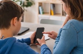 Landeskriminalamt Rheinland-Pfalz: LKA-RP: Das erste Smartphone f&uuml;rs Kind: Zwischen KI, Algorithmen und digitaler Sicherheit