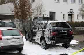 Polizei Minden-Lübbecke: POL-MI: Nach Pkw-Brand: Ermittler prüfen Verdacht auf Brandstiftung und Diebstahl