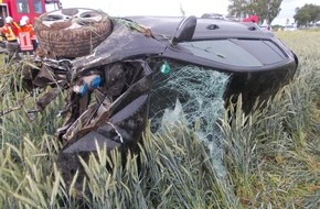 Polizeiinspektion Nienburg / Schaumburg: POL-NI: Fahrzeugführer verstirbt nach Verkehrsunfall