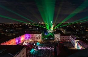 Silvestermeile M&uuml;nchen: Silvestermeile M&uuml;nchen: Livemusik, Lichtprojektionen und keine Zwischenf&auml;lle. 10 000 feiern die Premiere von M&uuml;nchens gro&szlig;er Silvesterparty