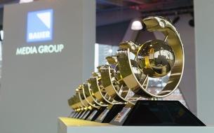 Bauer Media Group, AUTO ZEITUNG: AUTO TROPHY World's Best Cars 2015 - Audi und Mercedes auf Poleposition