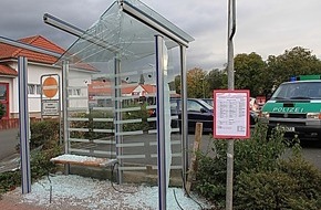 Polizeiinspektion Hameln-Pyrmont/Holzminden: POL-HM: Verkehrsunfallflucht