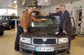 Skoda Auto Deutschland GmbH: Skoda Auto Deutschland und Stürmerstar Miroslav Klose besiegeln Partnerschaft