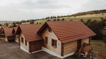 Oberwald Chalets: Familienurlaub im Naturpark Vulkanregion Vogelsberg