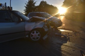 Polizeiinspektion Hildesheim: POL-HI: Verkehrsunfall mit fünf Verletzten auf der B1 bei Elze