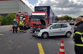 Polizeidirektion Mayen: POL-PDMY: Mayen - Unfall mit zwei Verletzten und 10.000 EUR Sachschaden auf dem Zubringer Mayen-A 48 (B 262) - Erhebliche Verkehrsbehinderungen