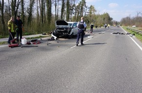 Feuerwehr Ratingen: FW Ratingen: Ratingen, Mülheimer Straße/Zum Schwarzenbruch, 15:00 Uhr, 07.04.2020 Schwerer Unfall mit Kradfahrer.