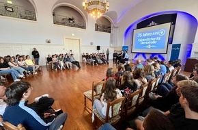 MDR Mitteldeutscher Rundfunk: Tag der Pressefreiheit: MDR st&auml;rkt Medienkompetenz an Schulen und berichtet zu Medienfreiheits-Themen im Programm