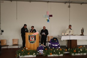FW-OE: Feierlicher Floriansgottesdienst mit Fahrzeugübergabe