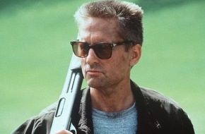 Kabel Eins: Durchgeknallt! Michael Douglas in "Falling Down - Ein ganz normaler Tag" und "Black Rain" am 30. August 2008 bei kabel eins