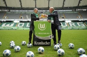 Krombacher Brauerei GmbH & Co.: Das Bier der Wölfe / Krombacher Brauerei wird offizieller Premiumpartner des VfL Wolfsburg (mit Bild)
