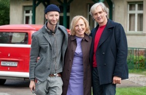 ZDF: Drehstart für ZDF-"Herzkino"-Komödie in Potsdam/ Mit Maren Kroymann, Lavinia Wilson und Walter Sittler (BILD)