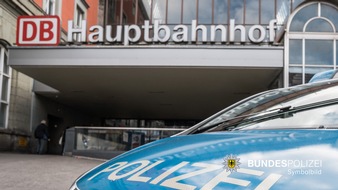 Bundespolizeidirektion M&uuml;nchen: Bundespolizeidirektion M&uuml;nchen: Gleissturz ohne Fremdeinwirkung // Gest&uuml;rzter leistet anschlie&szlig;end Widerstand