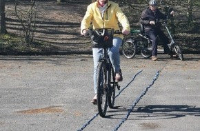 Polizei Warendorf: POL-WAF: Oelde-Kreis Warendorf. E-Bikes fahren - Nur was für Profis? Gemeinsames Pedelectraining