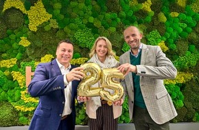Hellmann Worldwide Logistics: Hellmann Österreich feiert 25-jähriges Bestehen