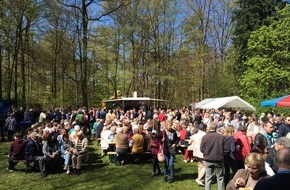 Feuerwehr Norderstedt: FW Norderstedt: Himmelfahrtskonzert im Forst - Fest für die gesamte Familie