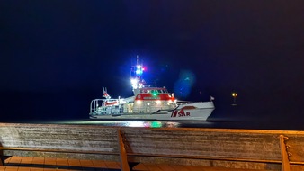 Feuerwehr Bremerhaven: FW Bremerhaven: Nächtliche Personensuche in der Weser