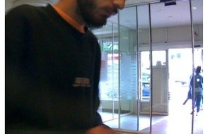 Polizeidirektion Hannover: POL-H: Öffentlichkeitsfahndung: Täter wegen Diebstahls und EC-Karten-Betrugs gesucht