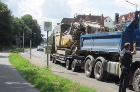 Kreispolizeibehörde Märkischer Kreis: POL-MK: Kontrolle: 61 Tonnen Schwertransport ohne Genehmigung