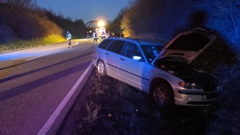 Polizeidirektion Neustadt/Weinstraße: POL-PDNW: Neustadt/Weinstraße - Verkehrsunfall mit zwei verletzten Personen auf der B 38