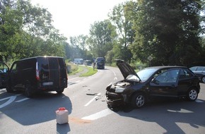 Polizei Rheinisch-Bergischer Kreis: POL-RBK: Overath - Ein Leichtverletzter nach Zusammenstoß zweier Fahrzeuge