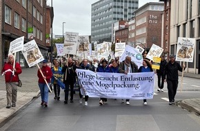 bpa - Bundesverband privater Anbieter sozialer Dienste e.V.: 1.000 Pflegekr&auml;fte und Unternehmer machen in Kiel gegen Pflegeneuordnungsgesetz mobil / Gemeinsamer Protest von bpa, DBfK und IGAP gegen Ungleichbehandlungen und drohende ...