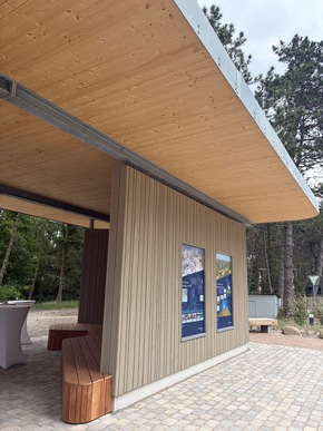Neuer Pavillon im Inselnorden bietet Schutz, Radservice und Naturinformationen