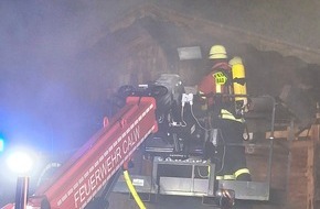 Kreisfeuerwehrverband Calw e.V.: KFV-CW: Schuppenbrand fordert Feuerwehren / Benachbarte Wohnh&auml;user evakuiert /Zahlreiche Atemschutztr&auml;ger eingesetzt