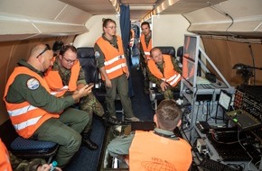Presse- und Informationszentrum der Streitkräftebasis: "Offener Himmel" schafft Vertrauen: / Eigenes Beobachtungsflugzeug für Deutschland zertifiziert