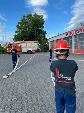 Feuerwehr MTK: 27 Jugendliche legen erfolgreich Jugendflamme Stufe 1 ab
