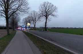 Feuerwehr Kaarst: FW-NE: Verkehrsunfall - L 154 zwischen Büttgen und Holzbüttgen