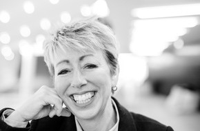 NDR Norddeutscher Rundfunk: Iles Ahead! NDR Bigband startet mit Nikki Iles als neuer Chefdirigentin in die Saison 2025/26