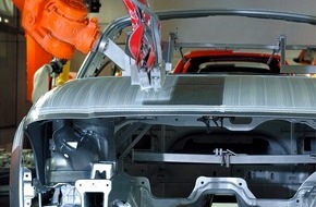 Audi AG: Transportschutz zum Aufsprühen: Audi setzt als weltweit erster Hersteller Flüssigfolie ein