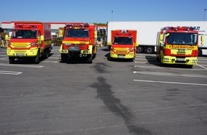 Feuerwehr Ratingen: FW Ratingen: Arbeitsreicher Tag: Waldbrand und Kraftstoffauslauf fordern die Feuerwehr Ratingen