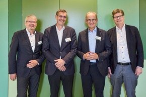 Pressemitteilung: Jahreshauptversammlung des VHI: Holzwerkstoff- und Innentürenindustrie sendet starkes Signal für Aufbruch und Zusammenhalt