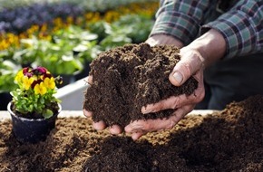 toom Baumarkt GmbH: toom begrüßt Unterstützung des BMEL zur Torfreduktion / In Fachinformationszentren zur Torfreduktion sieht toom einen wichtigen Schritt