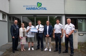 Hessisches Polizeipräsidium Einsatz: POL-HBPP: Polizei besucht Werkstätten Hainbachtal Nach Hessentag Spende in Höhe von 2.070 Euro übergeben