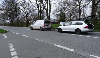 Polizeidirektion Neumünster: POL-NMS: 230417-1-pdnms Verkehrsunfall nach missglücktem Abbiegemanöver, Hamdorf