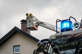 Freiwillige Feuerwehr Menden: FW Menden: Kaminbrand am Lupinenweg