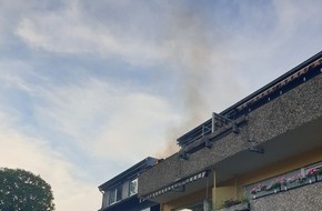 Feuerwehr Gevelsberg: FW-EN: Balkonbrand droht auf Dachstuhl überzugreifen